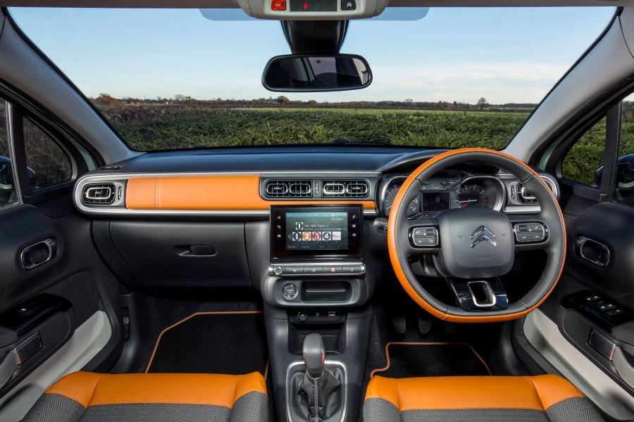 Торпедо Citroen C3 2016 года  (UK) (фото 22 из 28)